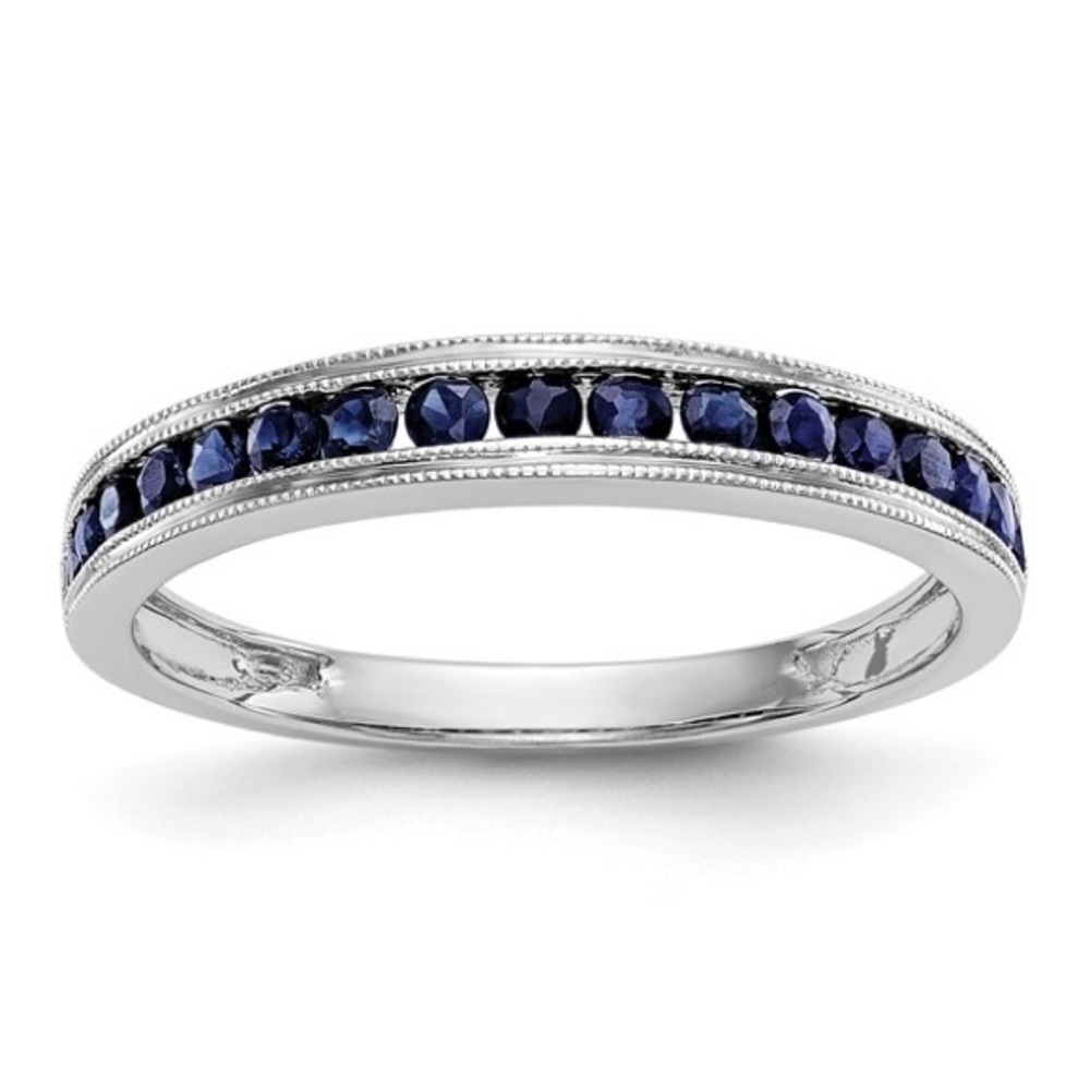 10 karat white gold sapphire fashion ring.